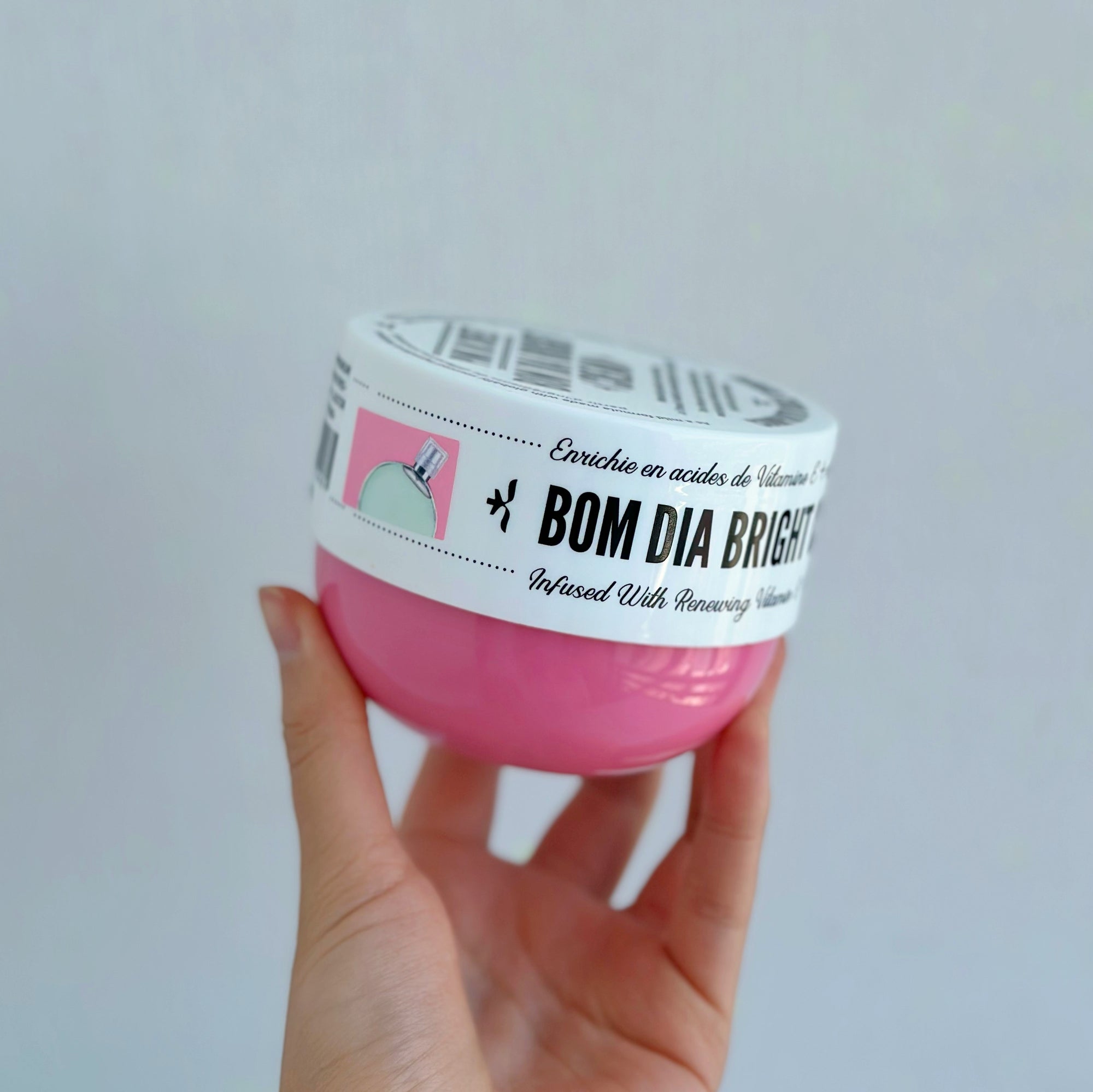 Crema corporal "con aroma a perfume"
